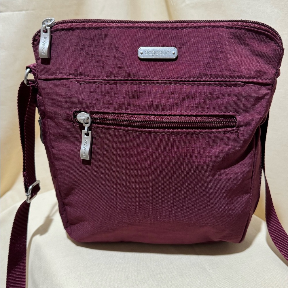 BAGGALLINI RFID Crossbody Bag (EUC)